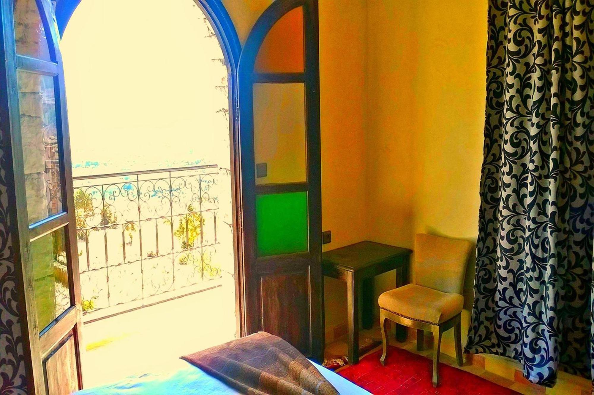Riad Aslda Asni Cameră foto